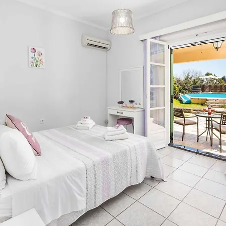 Secret Paradise Gardeládes