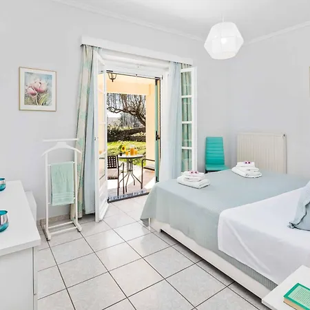 Secret Paradise Gardeládes