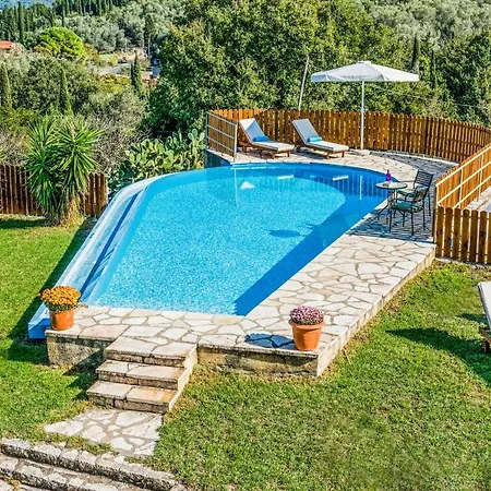 Secret Paradise Gardelades